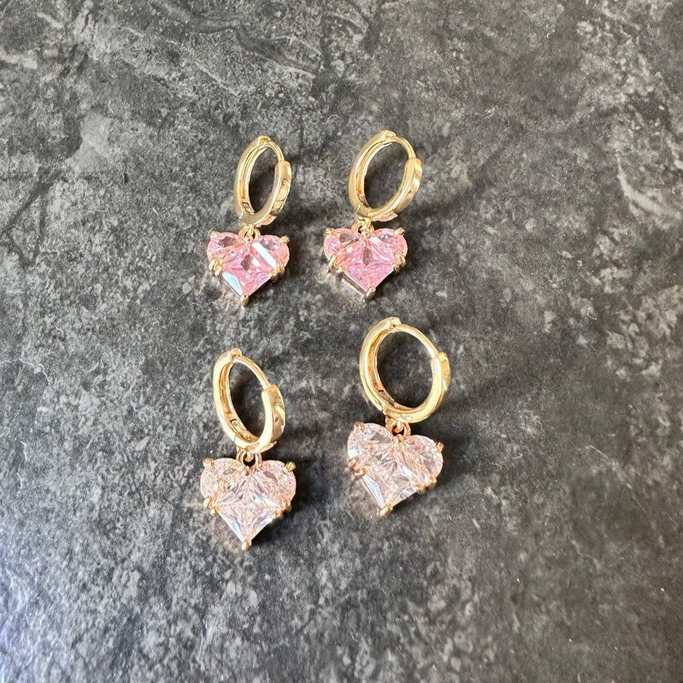 Aretes colgantes corazón claro