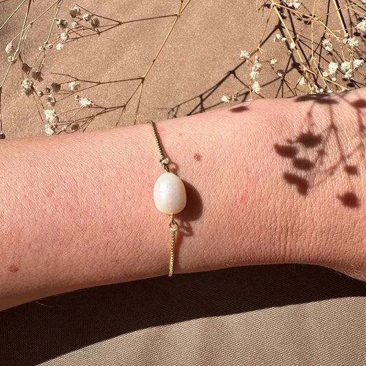 Pulsera ajustable con perla