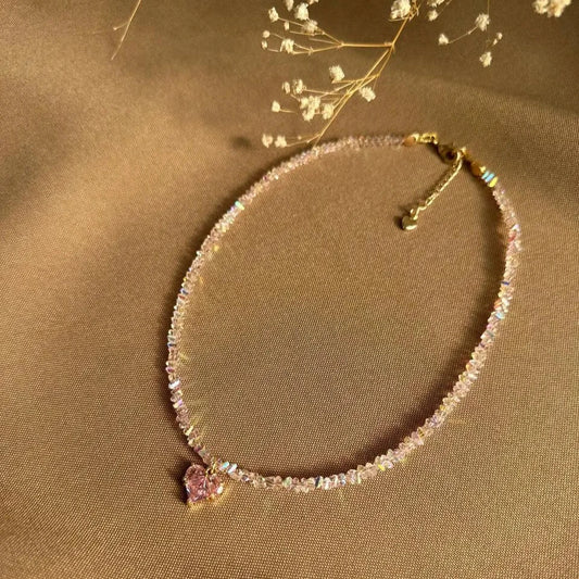 Collar con corazón rosa