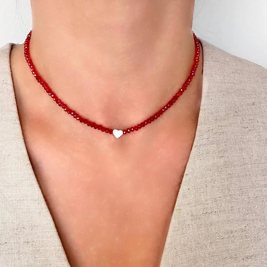 Choker Elegante con Corazón de Vidrio Rojo