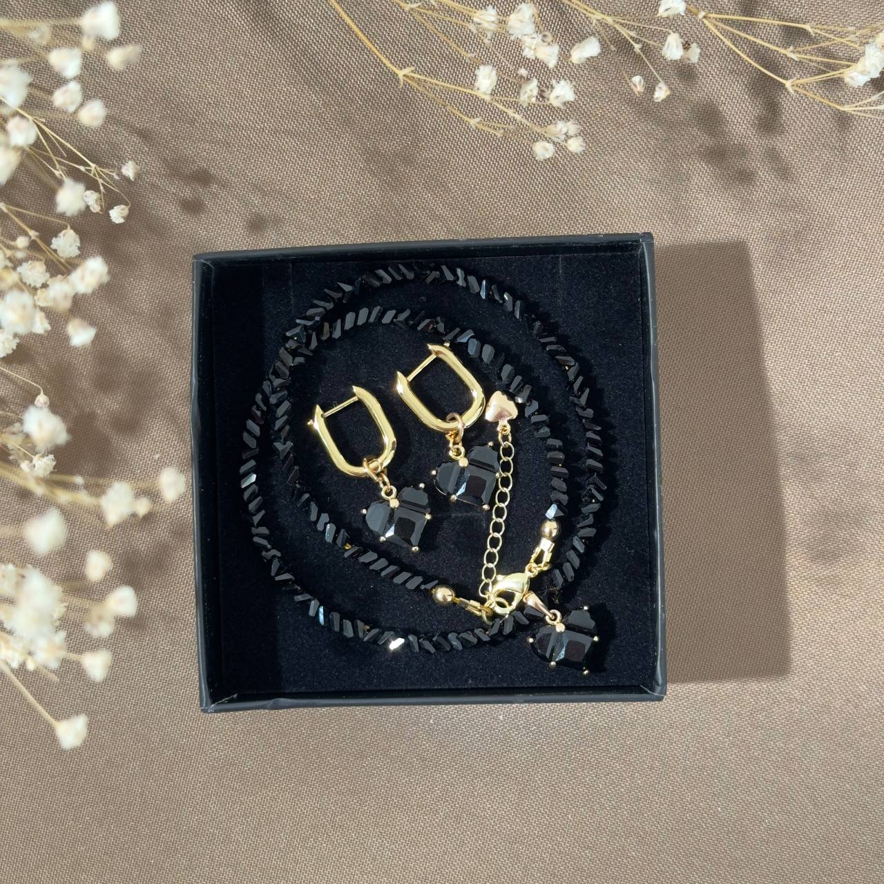 Set corazones negros