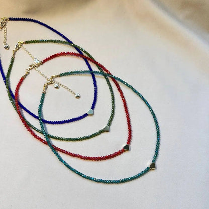 Choker Elegante con Corazón de Vidrio Negro Dorado