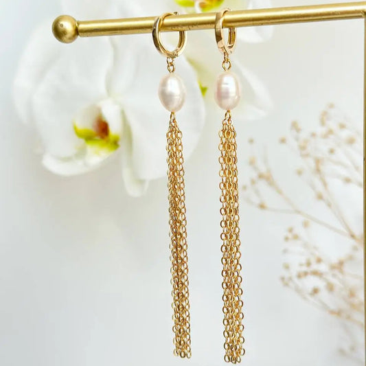 Aretes colgantes de cadena con perlas naturales