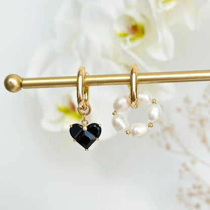 Set de Collar y Aretes con Perlas y Ónix Negro