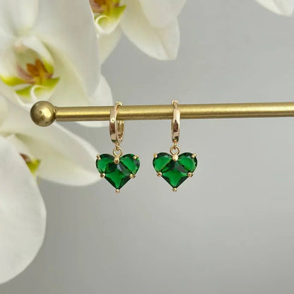 Aretes colgantes corazón verde